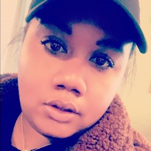 Meet your Posher, Arminta